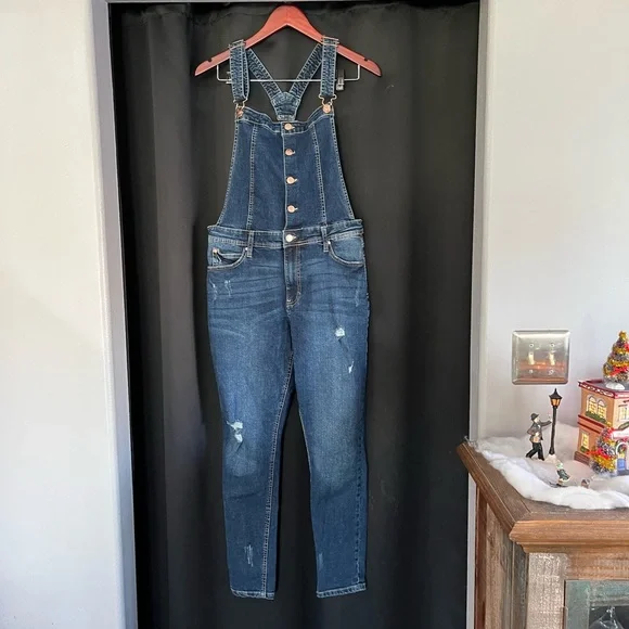 Celebrity pink overalls - Picture 9 of 14